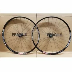 NoTubes ZTR Arch MK3 - Novatec D641/D462 SP - Sapim D-Light - Coppia Ruote MTB 27,5" Boost